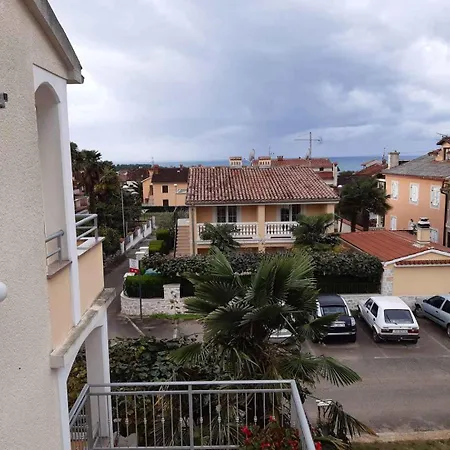 Apartment In Porec/istrien 40404