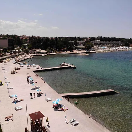 Apartment In Porec/istrien 40404