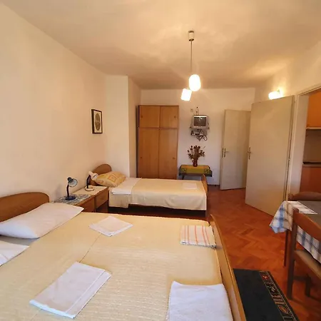 Apartment In Porec/istrien 40404